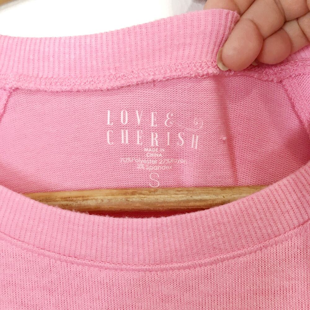 Love & Cherish pink diamond ring sweater sweatshirt pullover Size small - Picture 2 of 5